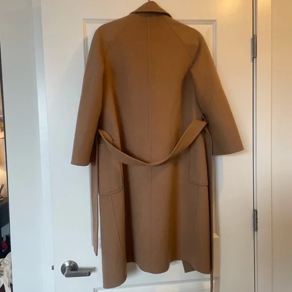 Women's Camel Wool/Cashmere Long Coat - Picture 4 of 8